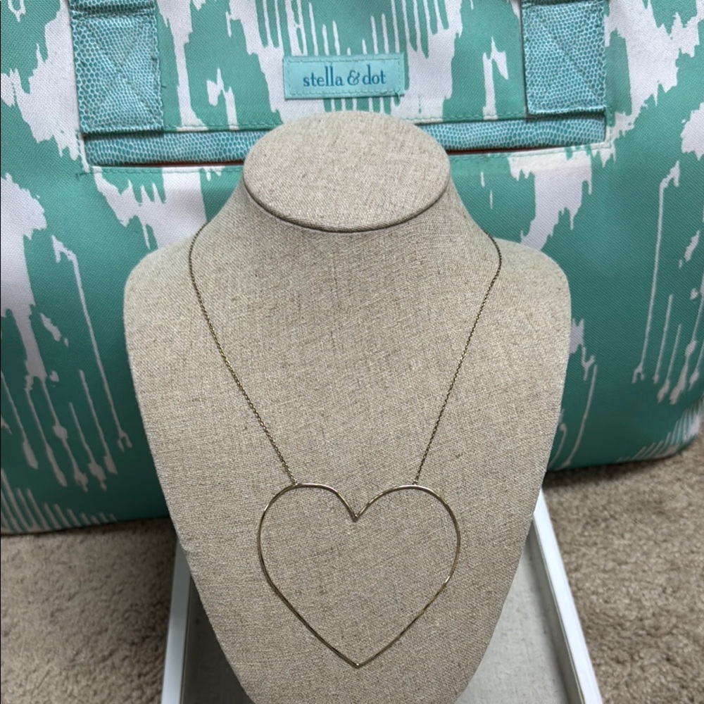 Stella & Dot Heart Necklace